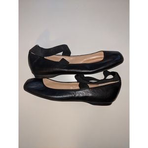 Jessica Simpson ✨ black ballet flats